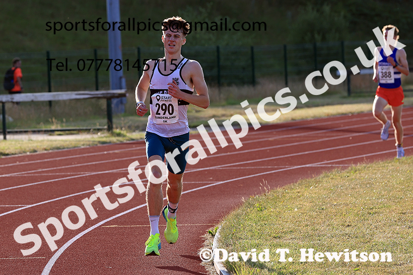 Senior Mens 2025 Sunderland 5k, Silksworth, Sunderland. Photo: David T. Hewitson/Sports for All Pics